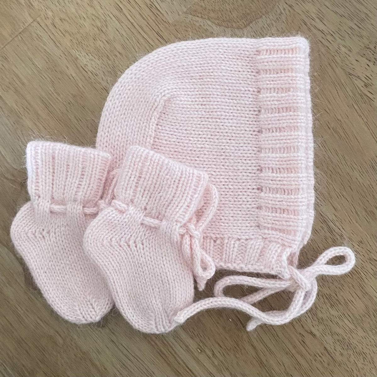 Mink alpaca baby gift set Bonnet with booties