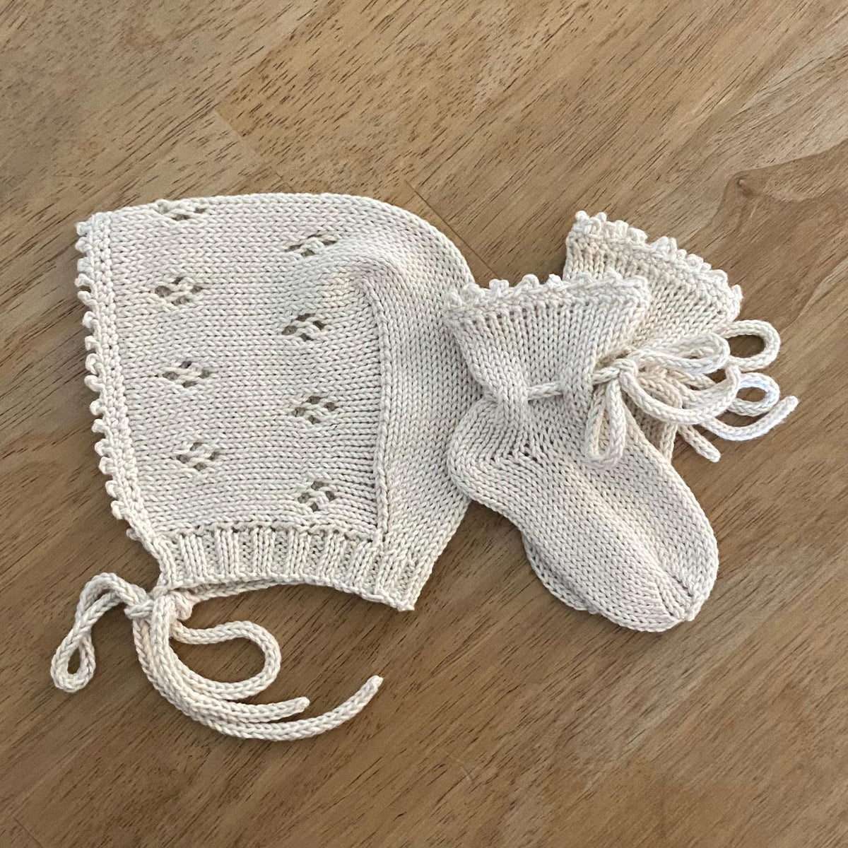 Handmade Cotton Baby Gift Set. Knit bonnet and socks. 100% cotton. More colors available.
