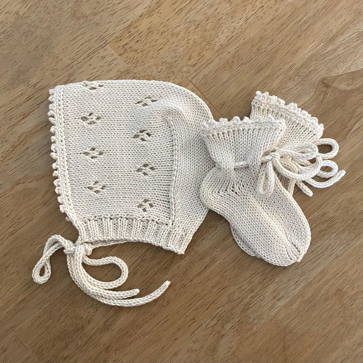 Handmade Cotton Baby Gift Set. Knit bonnet and socks. 100% cotton. More colors available.